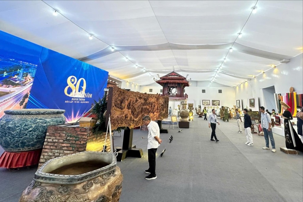 Tự Hào Về Những Thành Tựu Kinh Tế - Xã Hội Tiêu Biểu Của Thủ Đô- Ảnh 4. Tự Hào Về Những Thành Tựu Kinh Tế - Xã Hội Tiêu Biểu Của Thủ Đô- Ảnh 4.