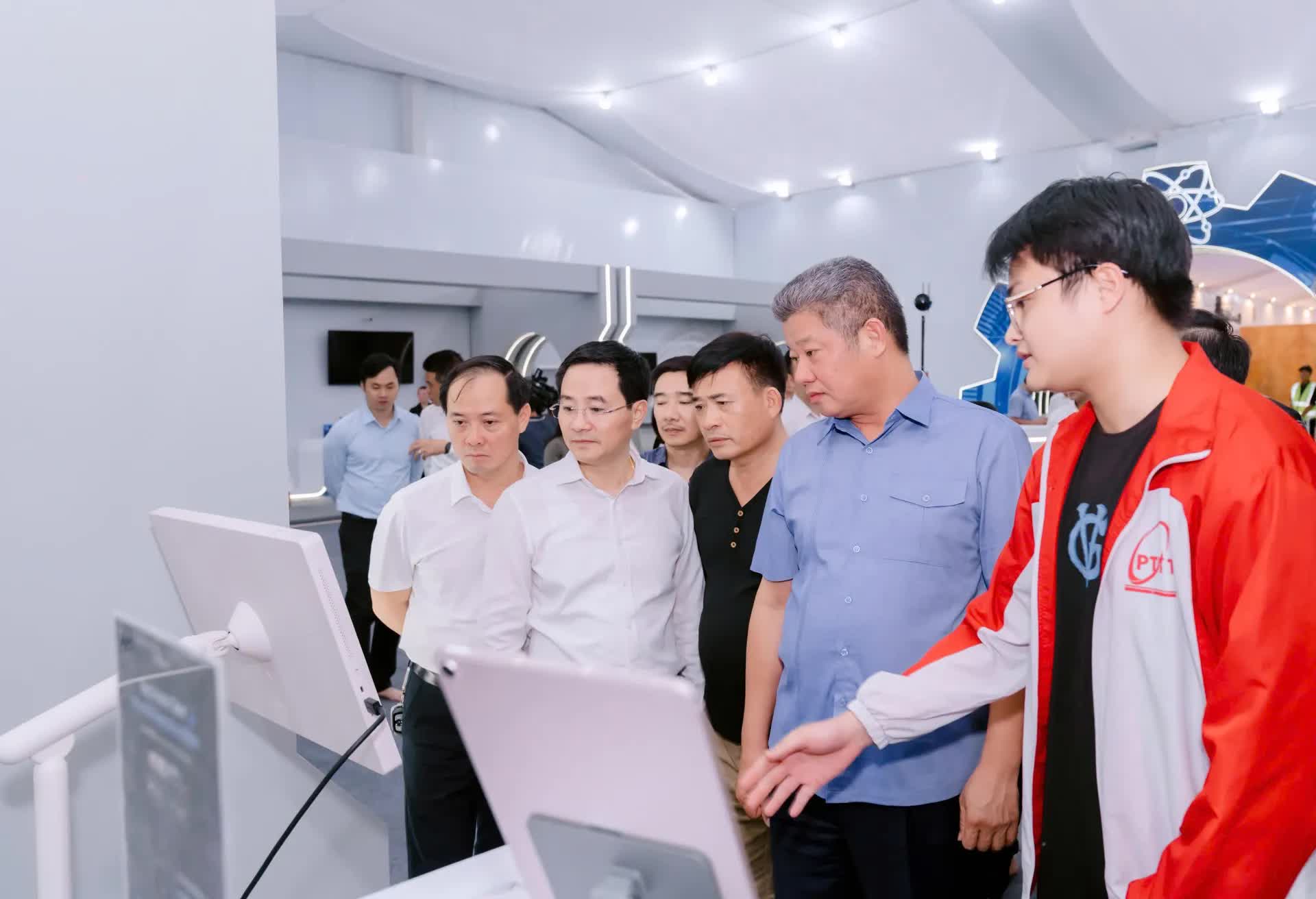 Hà Nội khẳng định điểm nhấn Không gian Truyền thống và Sáng tạo- Ảnh 3. Hà Nội khẳng định điểm nhấn Không gian Truyền thống và Sáng tạo- Ảnh 3.