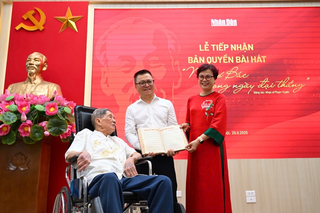 Lan tỏa giá trị bài hát "Như có Bác trong ngày đại thắng"- Ảnh 1. Lan tỏa giá trị bài hát "Như có Bác trong ngày đại thắng"- Ảnh 1.