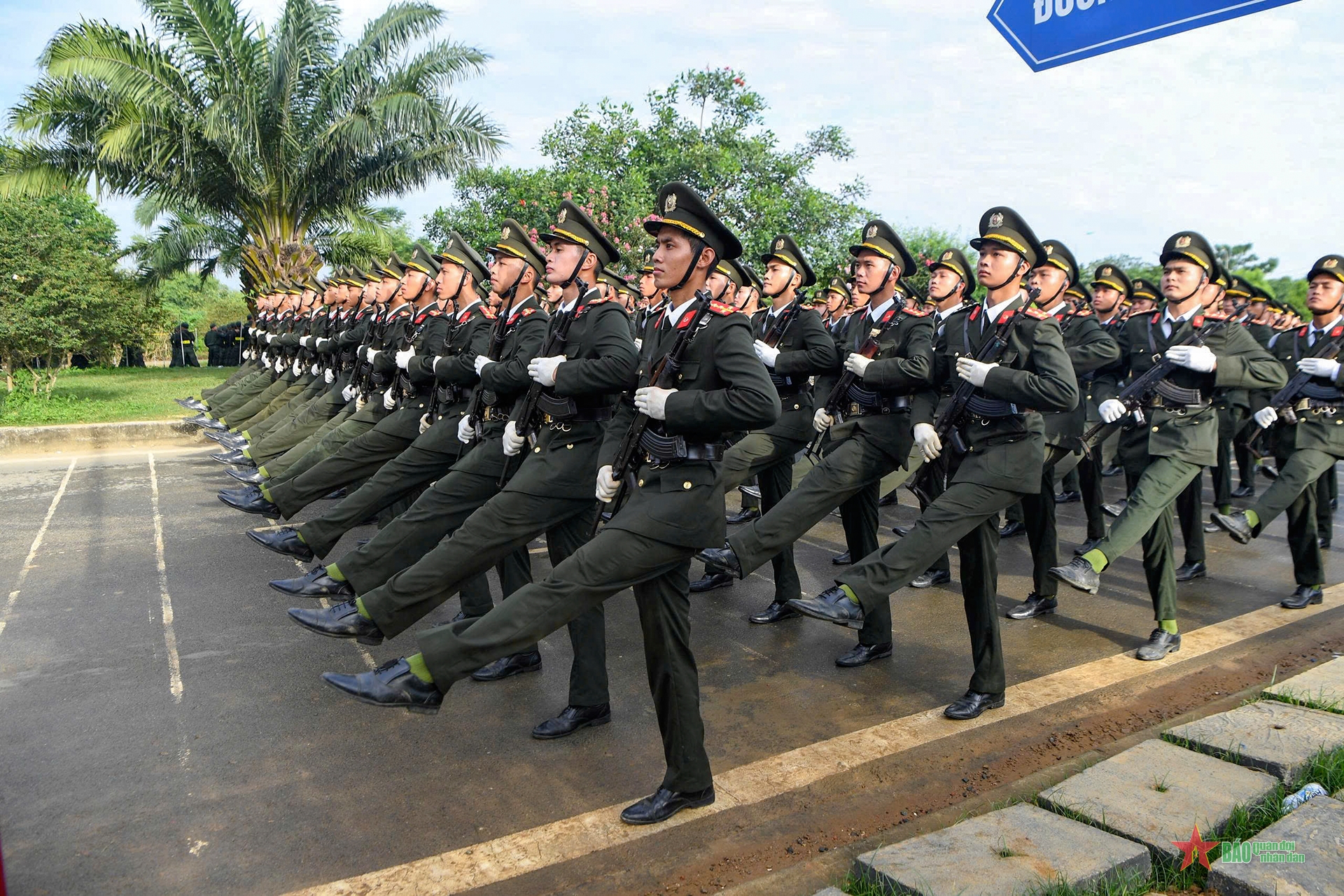 Các khối diễu binh, diễu hành Công an nhân dân tích cực luyện tập- Ảnh 9.