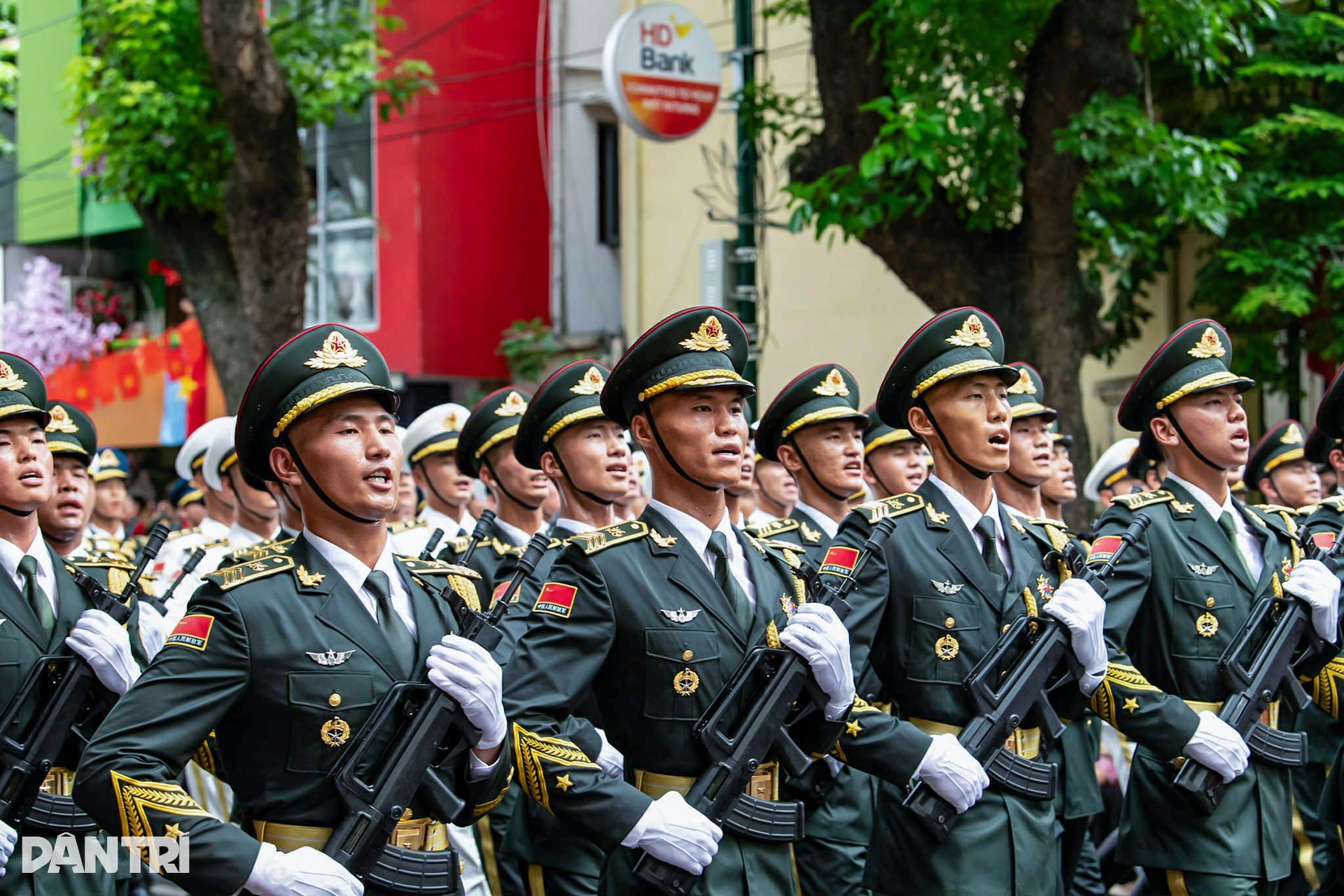 Ngắm bước diễu binh khối quân đội các nước Trung Quốc, Lào, Nga, Campuchia- Ảnh 8. Ngắm bước diễu binh khối quân đội các nước Trung Quốc, Lào, Nga, Campuchia- Ảnh 8.