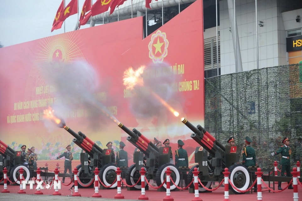 Tổng duyệt lễ kỷ niệm, diễu binh, diễu hành sự kiện A80- Ảnh 4. Tổng duyệt lễ kỷ niệm, diễu binh, diễu hành sự kiện A80- Ảnh 4.