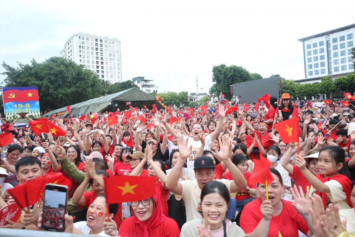 Thủ tướng Chính phủ yêu cầu khẩn trương triển khai tặng quà Quốc khánh cho người dân, bảo đảm đúng tiến độ- Ảnh 1. Thủ tướng Chính phủ yêu cầu khẩn trương triển khai tặng quà Quốc khánh cho người dân, bảo đảm đúng tiến độ- Ảnh 1.