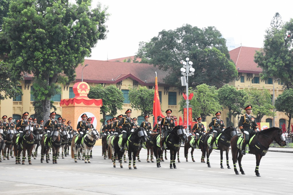 Trang trọng, hoành tráng lễ tổng duyệt diễu binh, diễu hành- Ảnh 9. Trang trọng, hoành tráng lễ tổng duyệt diễu binh, diễu hành- Ảnh 9.