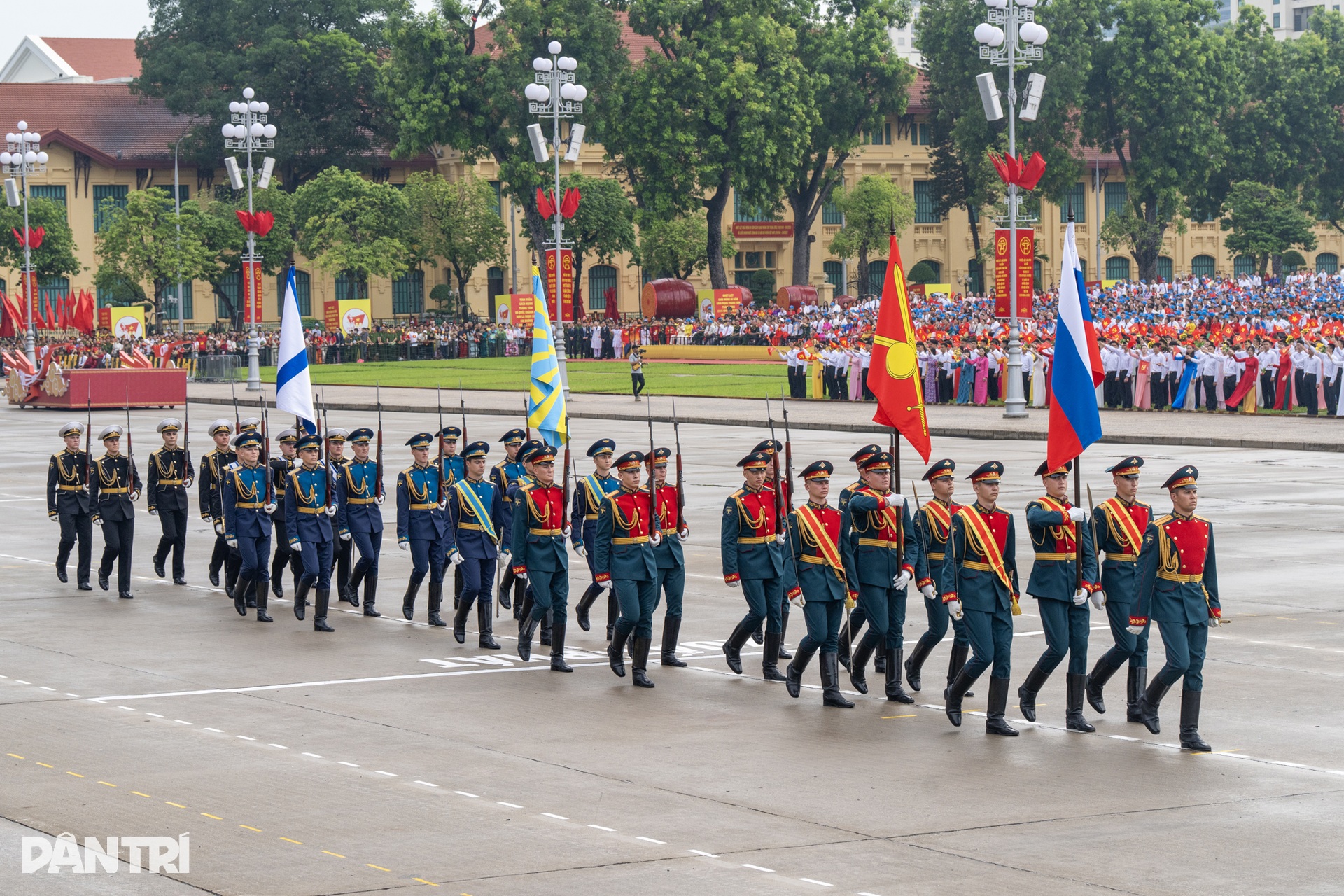 Ngắm bước diễu binh khối quân đội các nước Trung Quốc, Lào, Nga, Campuchia- Ảnh 10. Ngắm bước diễu binh khối quân đội các nước Trung Quốc, Lào, Nga, Campuchia- Ảnh 10.