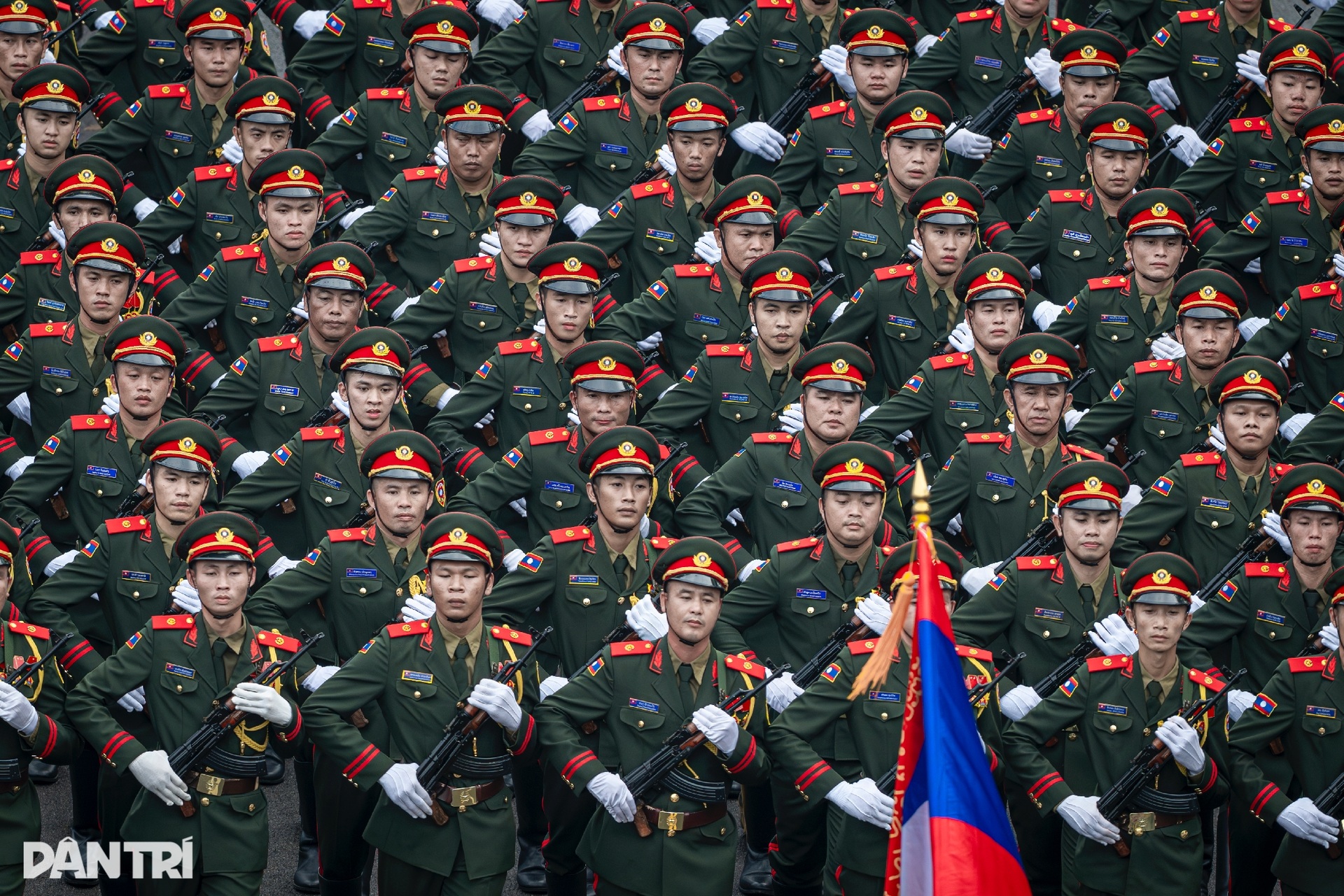 Ngắm bước diễu binh khối quân đội các nước Trung Quốc, Lào, Nga, Campuchia- Ảnh 14. Ngắm bước diễu binh khối quân đội các nước Trung Quốc, Lào, Nga, Campuchia- Ảnh 14.