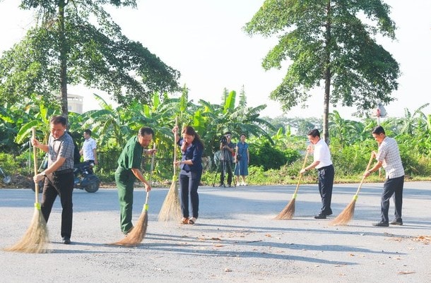 Hà Nội đồng loạt ra quân dọn vệ sinh môi trường đón Tết Độc lập- Ảnh 5. Hà Nội đồng loạt ra quân dọn vệ sinh môi trường đón Tết Độc lập- Ảnh 5.