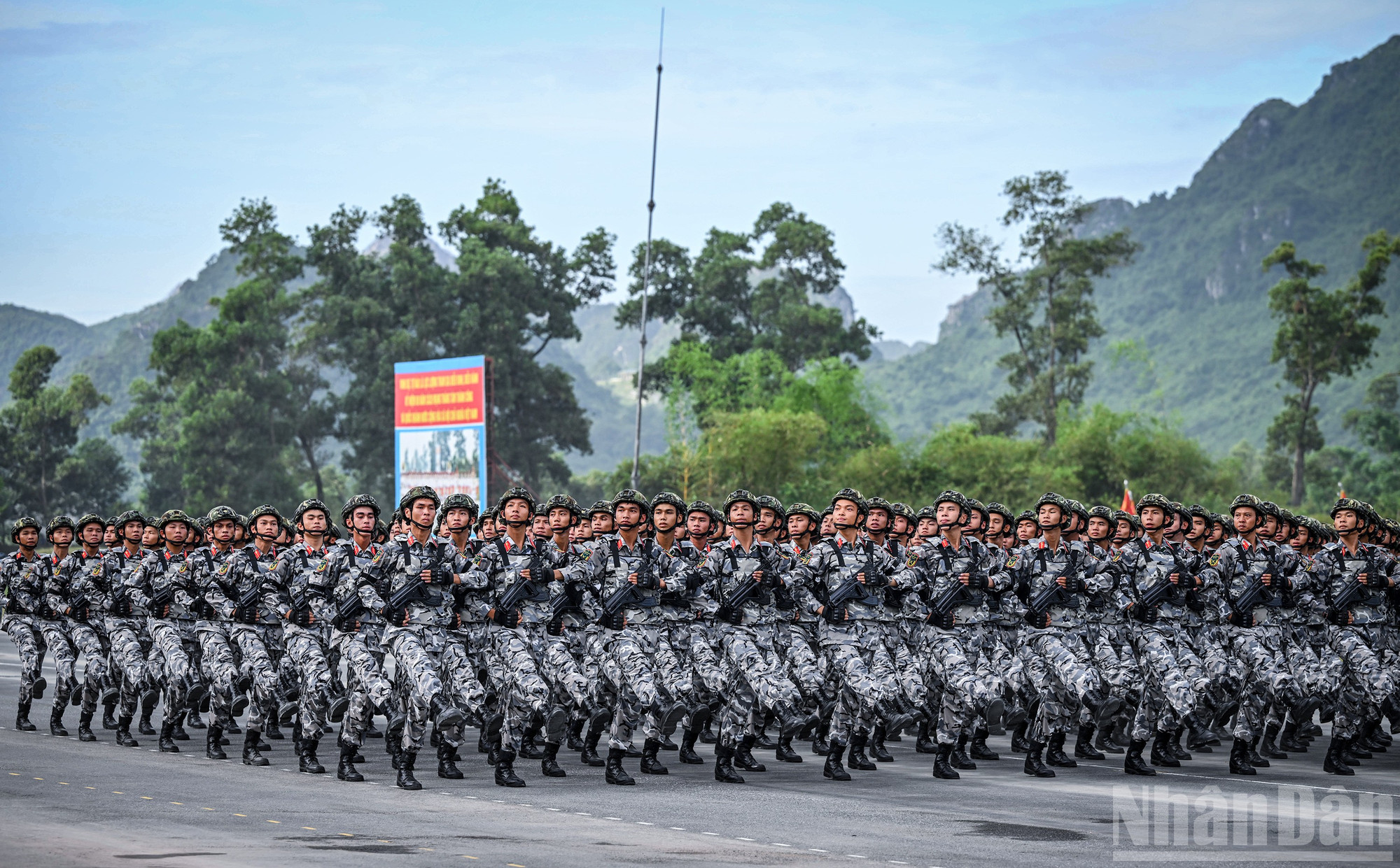 [Ảnh] Hình ảnh các chiến sĩ trong buổi tổng hợp luyện diễu binh, diễu hành lần hai sự kiện A80- Ảnh 14.