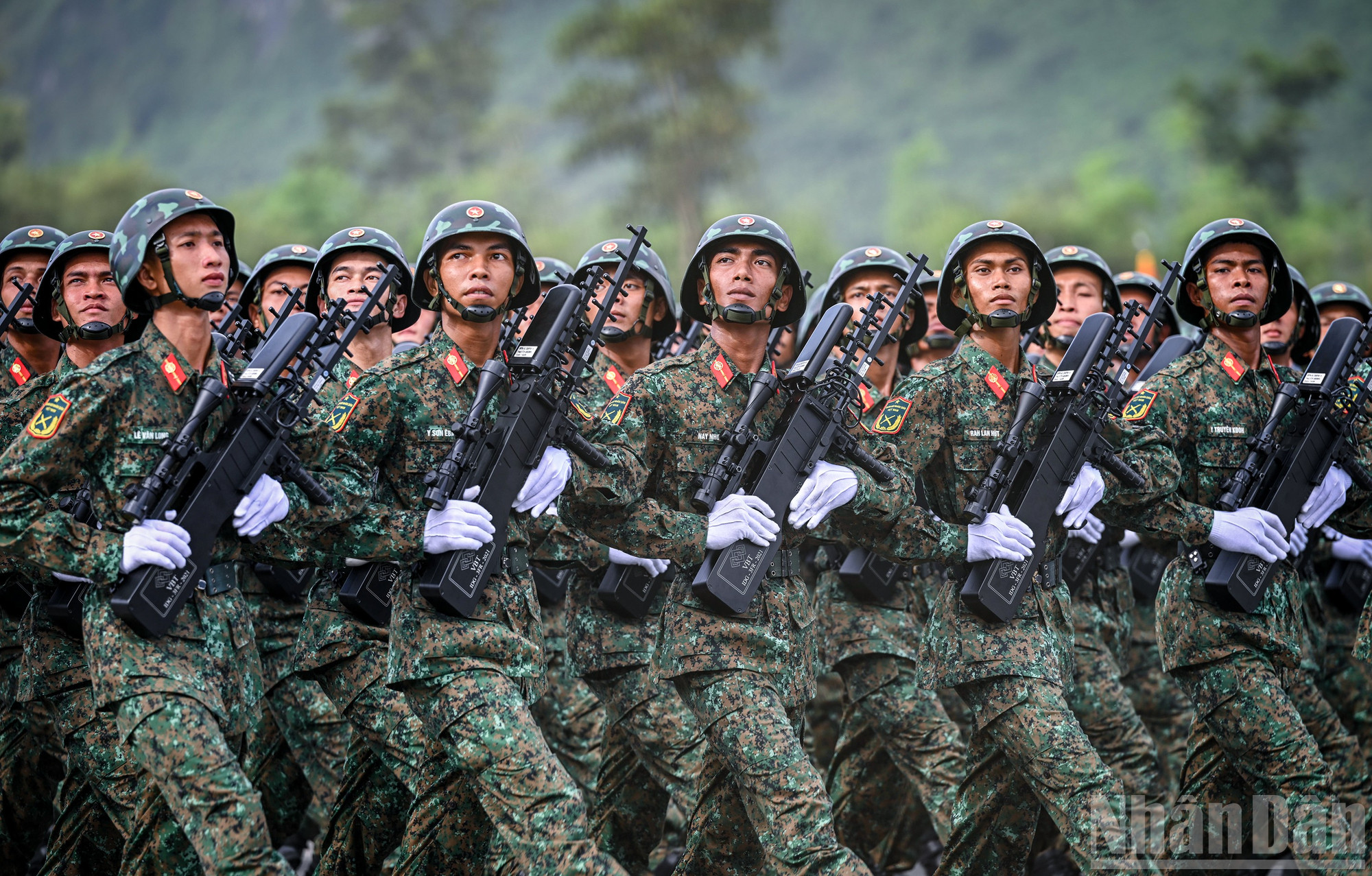 [Ảnh] Hình ảnh các chiến sĩ trong buổi tổng hợp luyện diễu binh, diễu hành lần hai sự kiện A80- Ảnh 10.