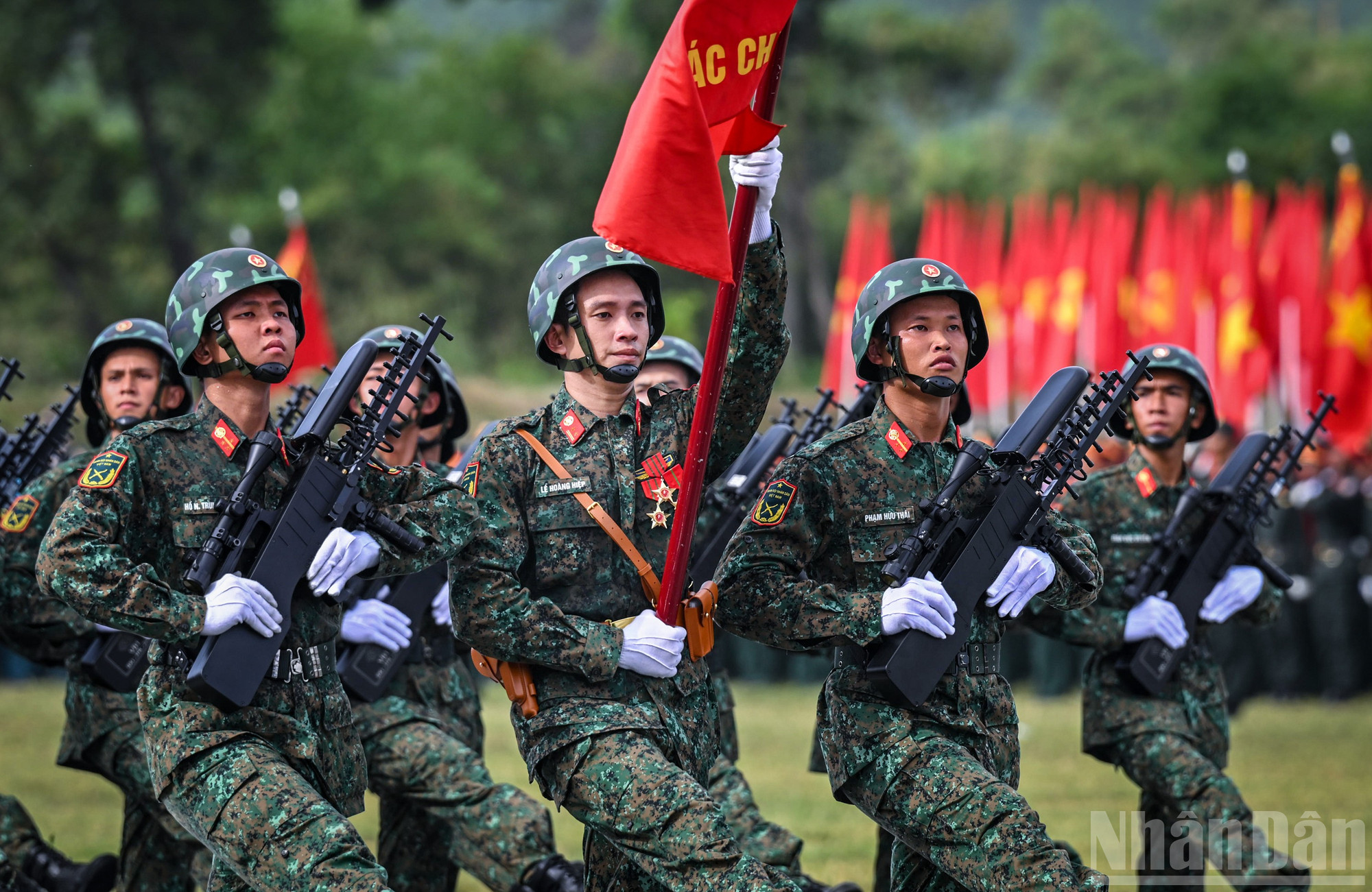[Ảnh] Hình ảnh các chiến sĩ trong buổi tổng hợp luyện diễu binh, diễu hành lần hai sự kiện A80- Ảnh 11.