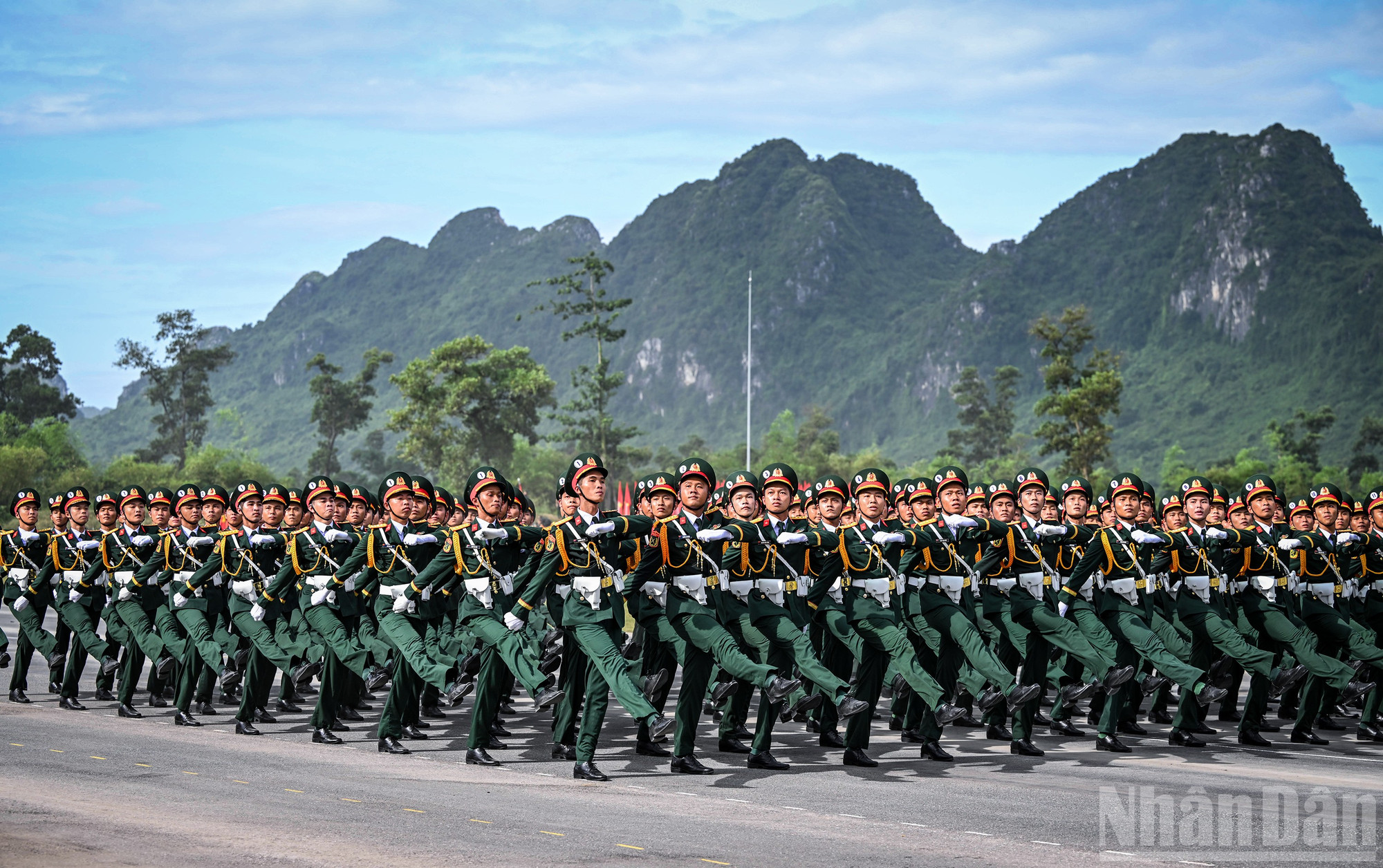 [Ảnh] Hình ảnh các chiến sĩ trong buổi tổng hợp luyện diễu binh, diễu hành lần hai sự kiện A80- Ảnh 7.