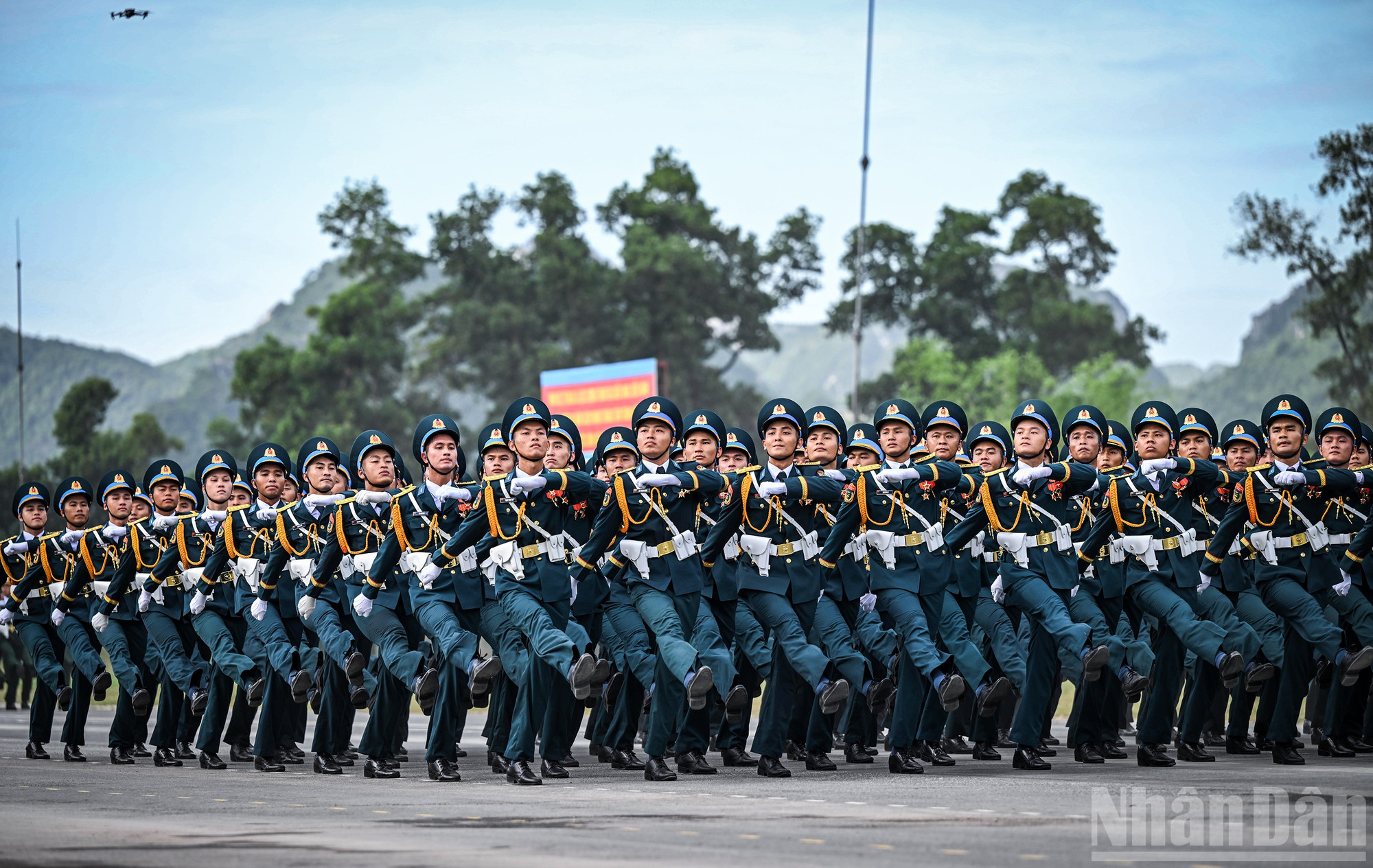 [Ảnh] Hình ảnh các chiến sĩ trong buổi tổng hợp luyện diễu binh, diễu hành lần hai sự kiện A80- Ảnh 6.