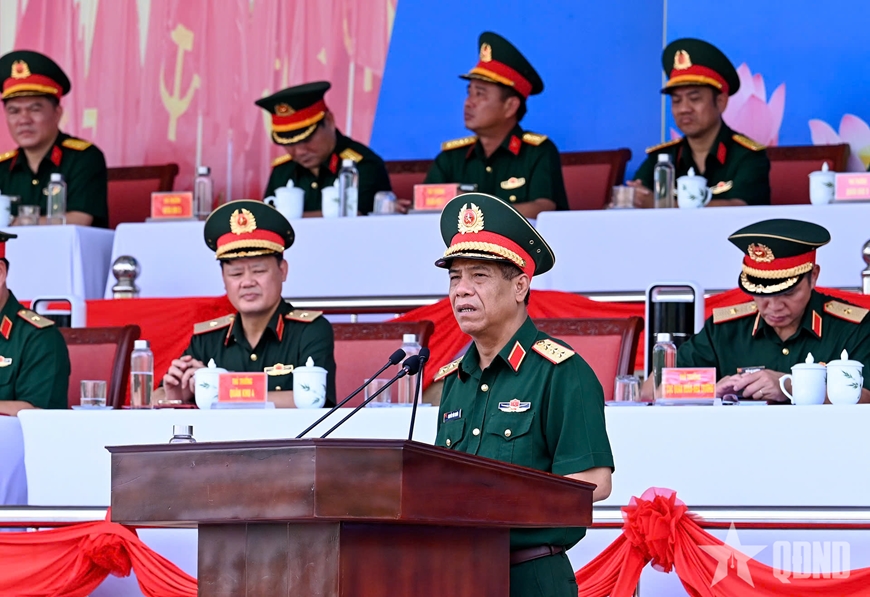 Gần 16.000 cán bộ, chiến sĩ và nhiều vũ khí hiện đại tổng hợp luyện diễu binh, diễu hành lần thứ hai- Ảnh 1. Gần 16.000 cán bộ, chiến sĩ và nhiều vũ khí hiện đại tổng hợp luyện diễu binh, diễu hành lần thứ hai- Ảnh 1.