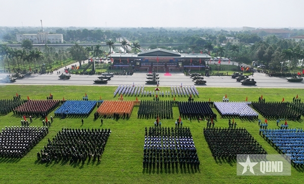 Modern military weapons and vehicles serving national grand parade- Ảnh 2.