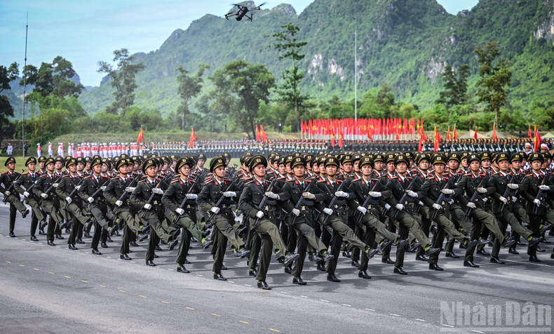 [In Pictures] Images of soldiers at second parade rehearsal for A80 event- Ảnh 25.