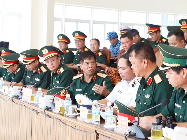 Bộ Quốc phòng kiểm tra luyện tập diễu binh trên biển- Ảnh 1.