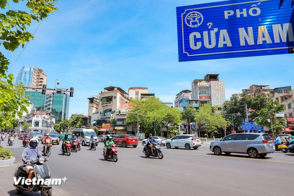 Hanoi upgrades key streets ahead of National Day- Ảnh 2. Hanoi upgrades key streets ahead of National Day- Ảnh 2.