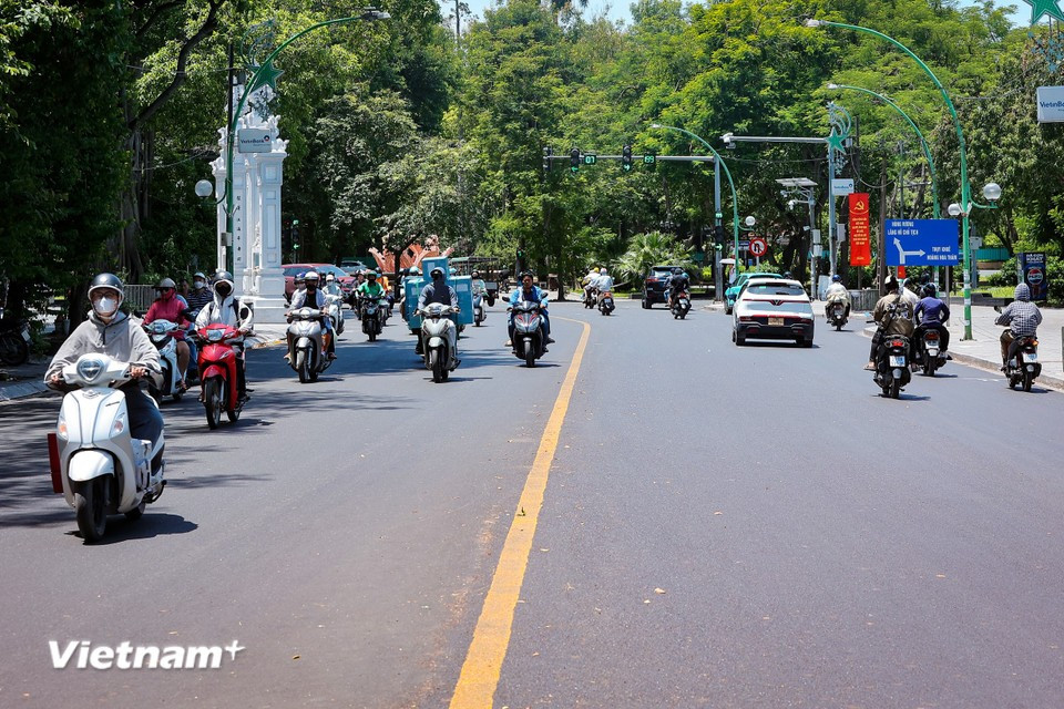 Hanoi upgrades key streets ahead of National Day- Ảnh 6. Hanoi upgrades key streets ahead of National Day- Ảnh 6.
