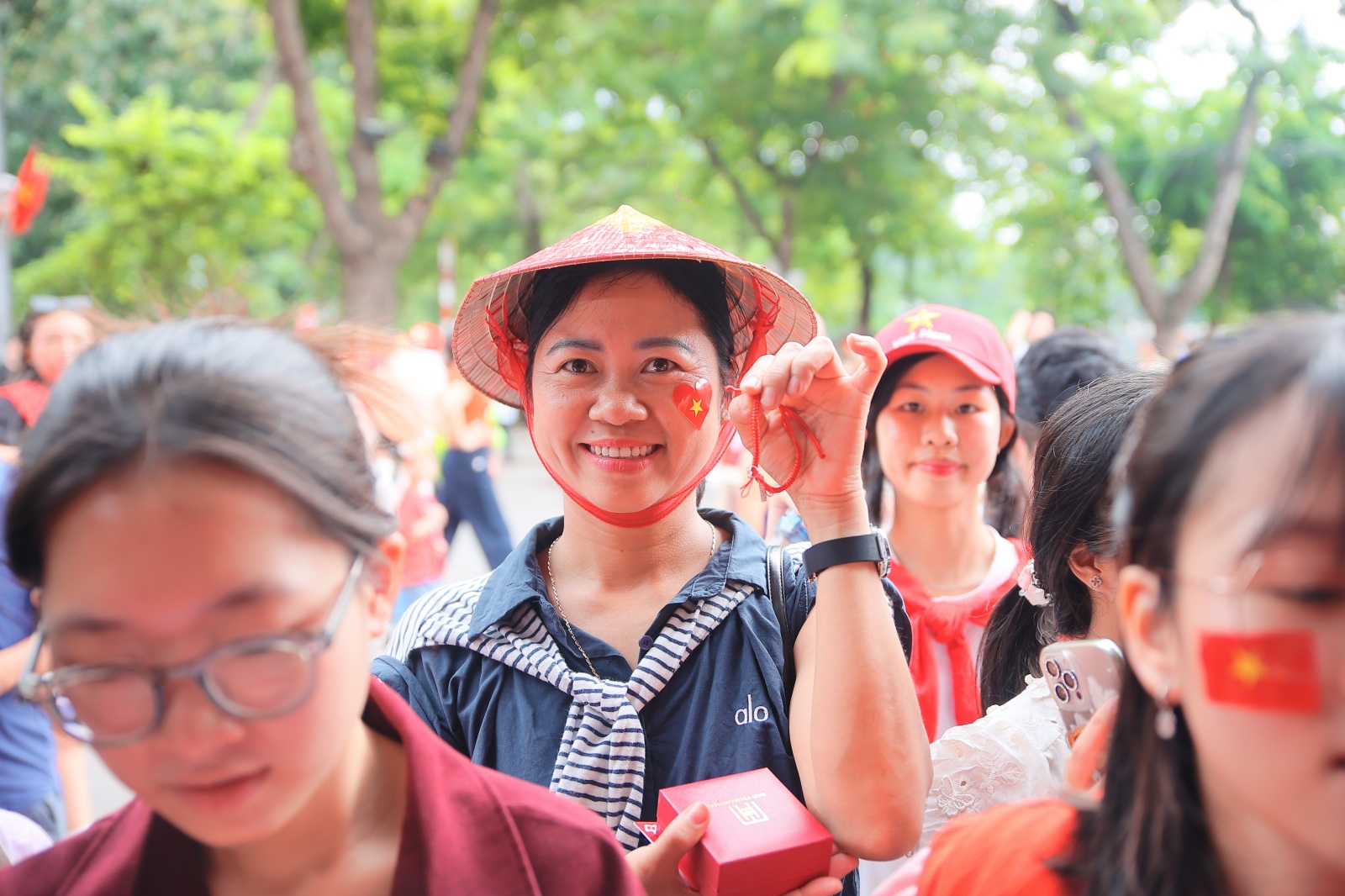 Hàng loạt "Trạm Khách A80 - Tự hào Việt Nam", điểm dừng chân đặc biệt cho người dân đi xem diễu binh ngày 2/9- Ảnh 3. Hàng loạt "Trạm Khách A80 - Tự hào Việt Nam", điểm dừng chân đặc biệt cho người dân đi xem diễu binh ngày 2/9- Ảnh 3.