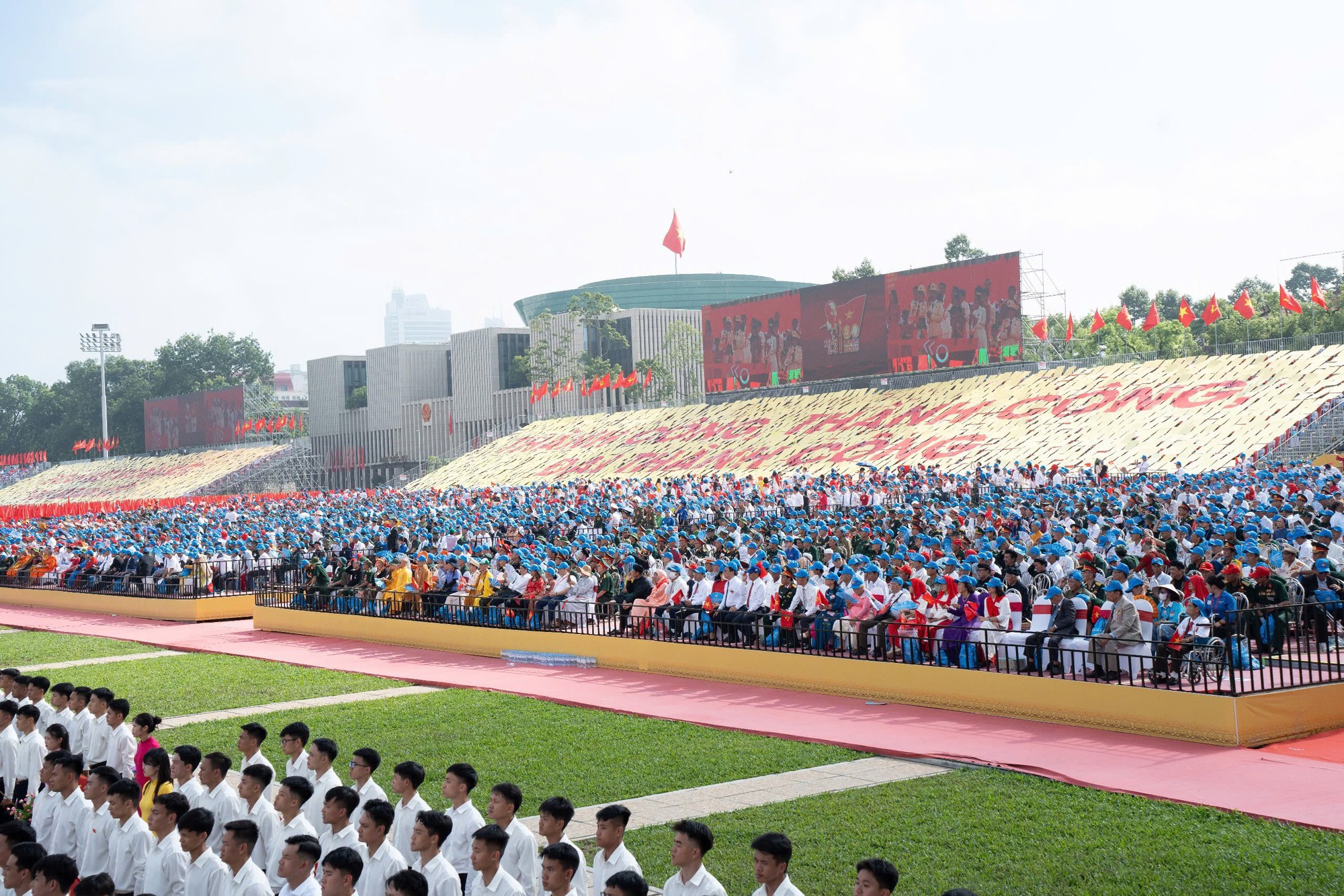 Xứng Đáng Với Trọng Trách, Tạo Dấu Ấn Đặc Biệt Trong Lòng Nhân Dân- Ảnh 7. Xứng Đáng Với Trọng Trách, Tạo Dấu Ấn Đặc Biệt Trong Lòng Nhân Dân- Ảnh 7.