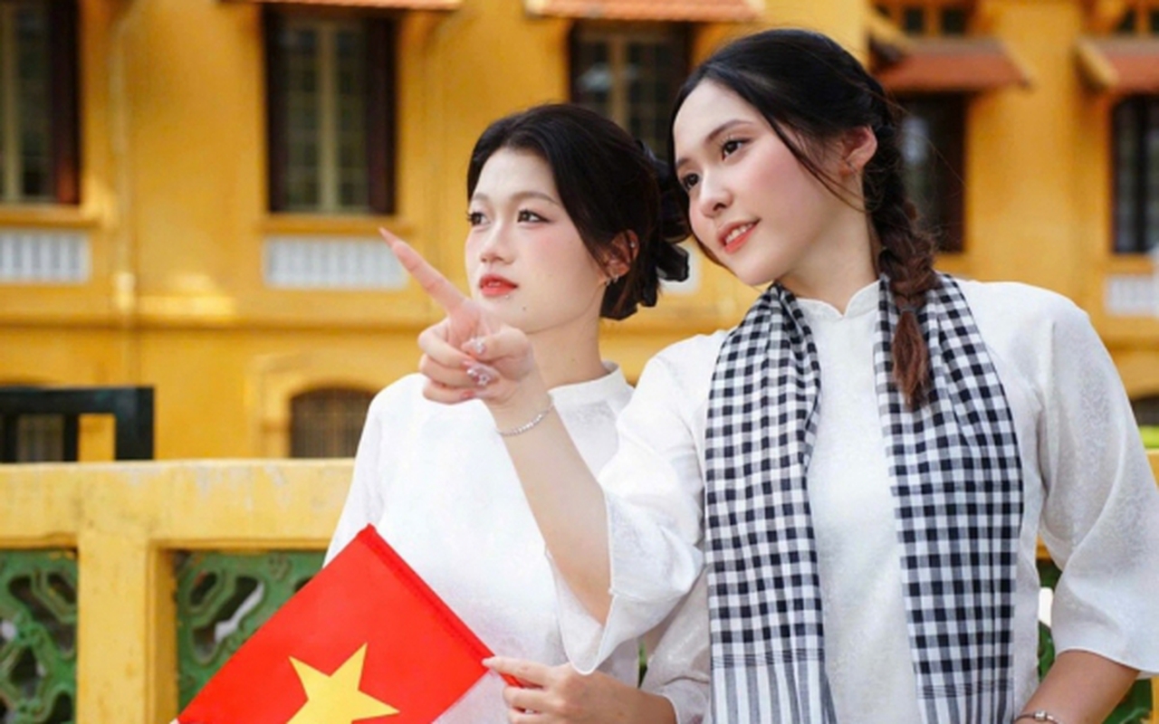 Giới trẻ kể chuyện yêu nước bằng… ảnh “check-in”