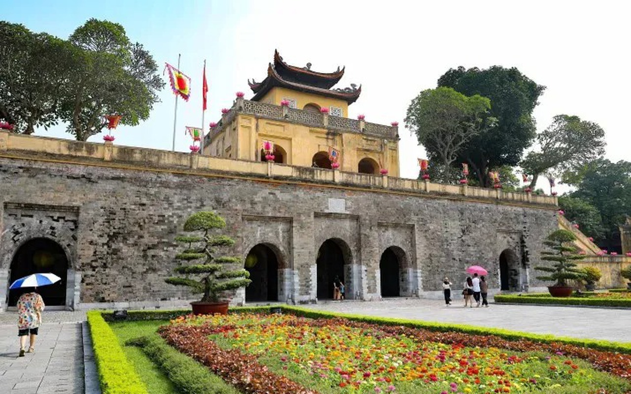 Hanoi prepares parking areas for mass commemoration on National Day