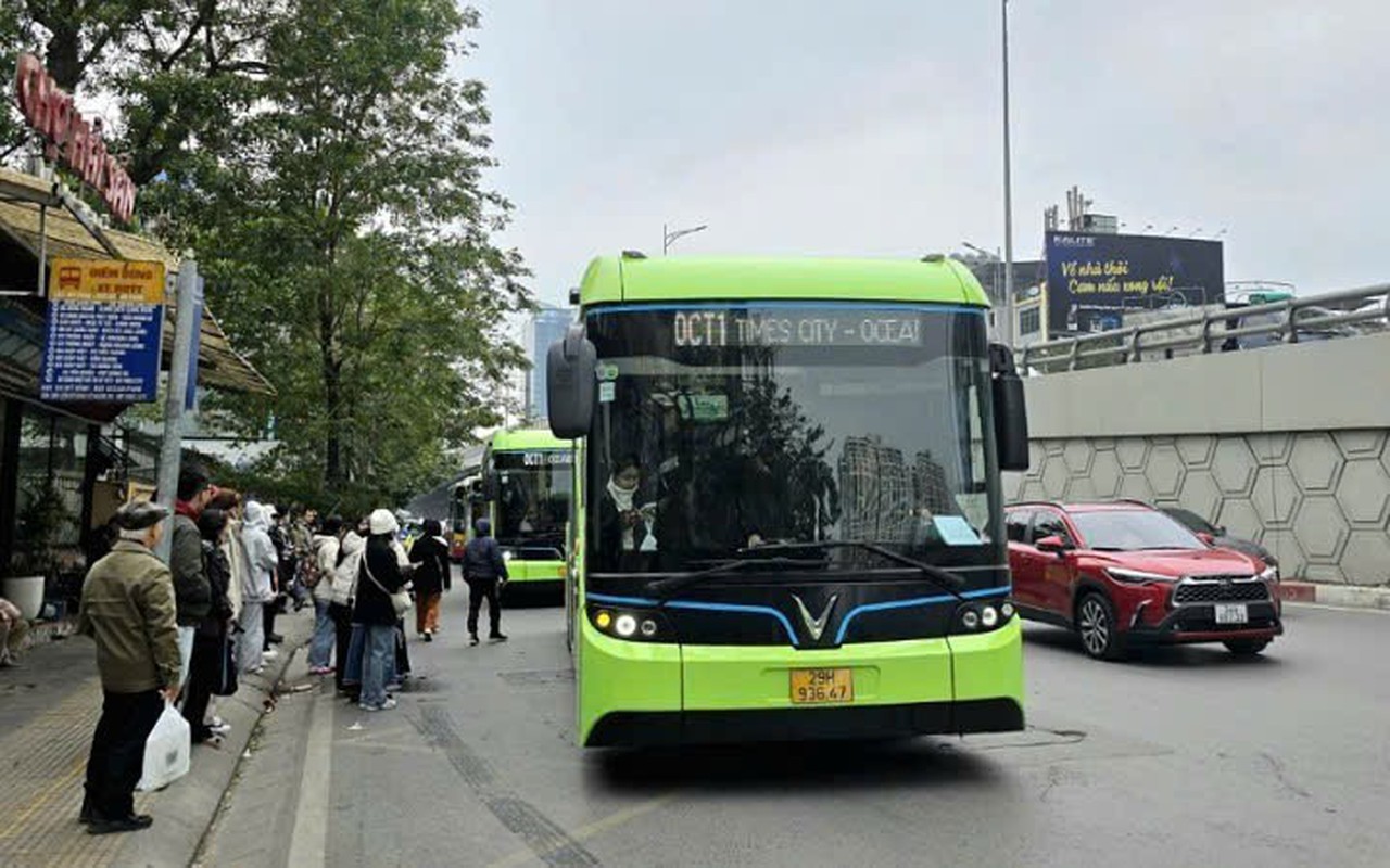 Hà Nội tăng cường 20 tuyến xe buýt phục vụ Triển lãm thành tựu kinh tế - xã hội kỷ niệm 80 năm Quốc khánh