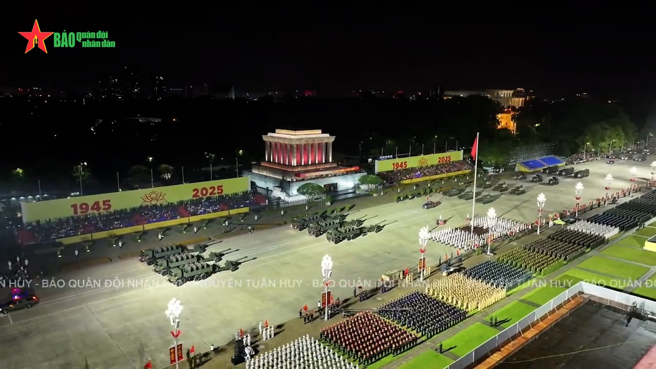 Giữa Ba Đình lịch sử