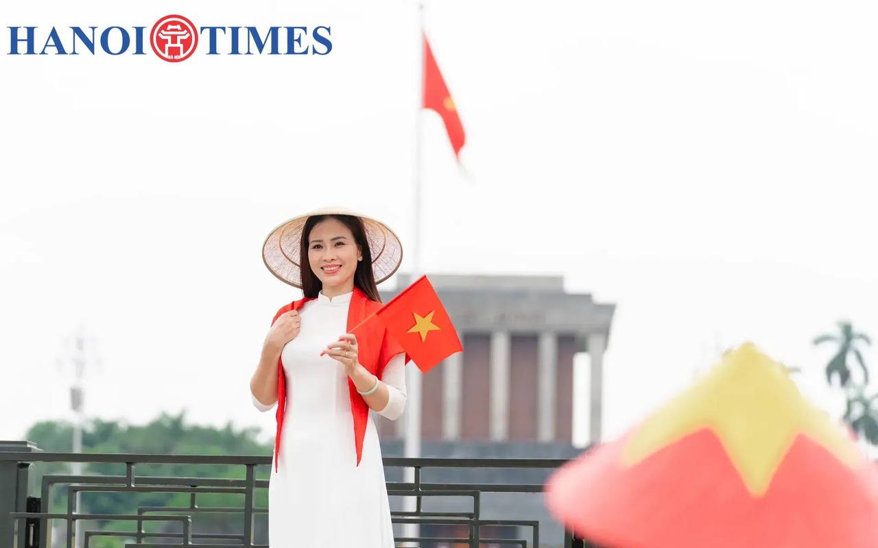 Hanoians embrace patriotic spirit ahead of National Day