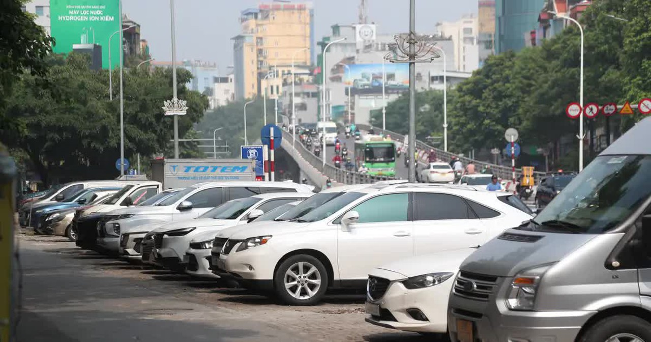 Đề nghị trông xe miễn phí cho người dân đi xem diễu binh, diễu hành
