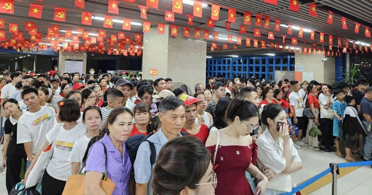Hà Nội điều chỉnh nhiều tuyến buýt và tàu điện, trông xe miễn phí dịp A80