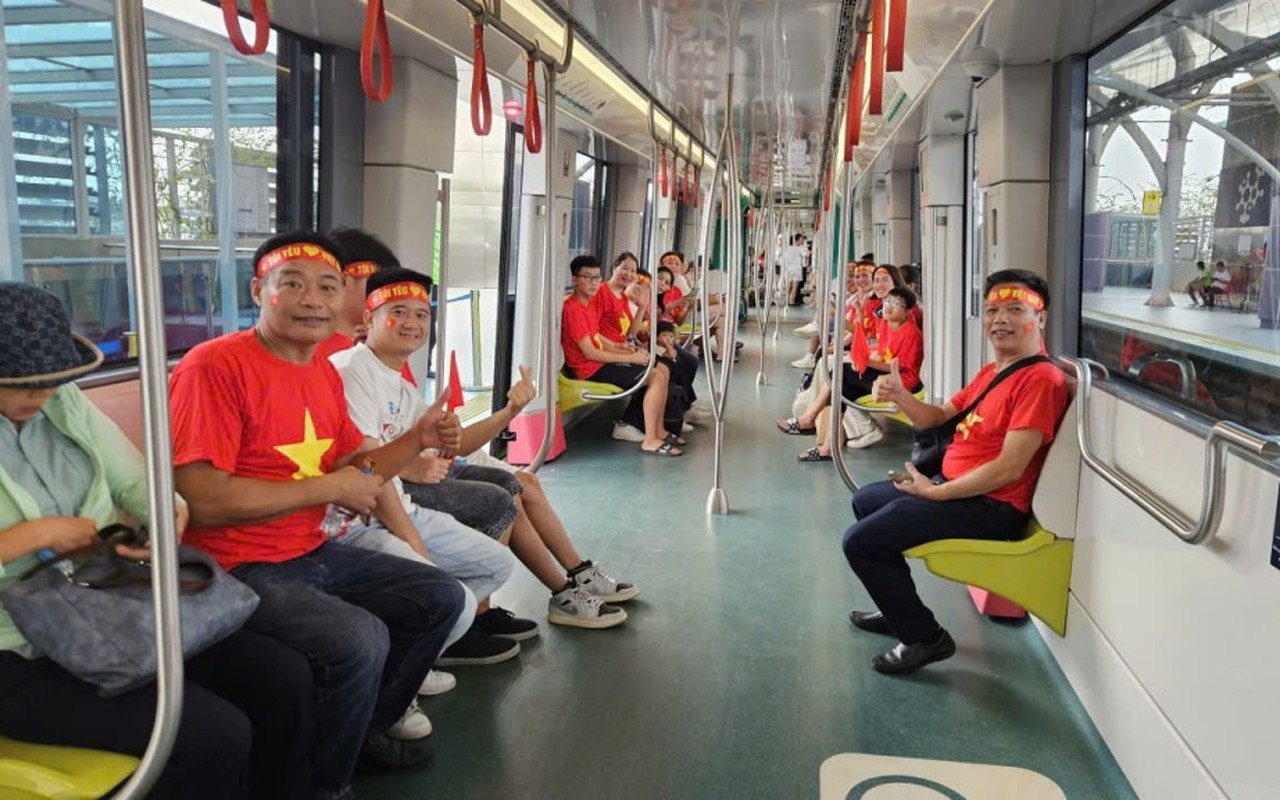 Xem lễ Diễu binh ngày 2/9: Di chuyển thông minh - Tận dụng tối đa xe buýt và tàu điện miễn phí