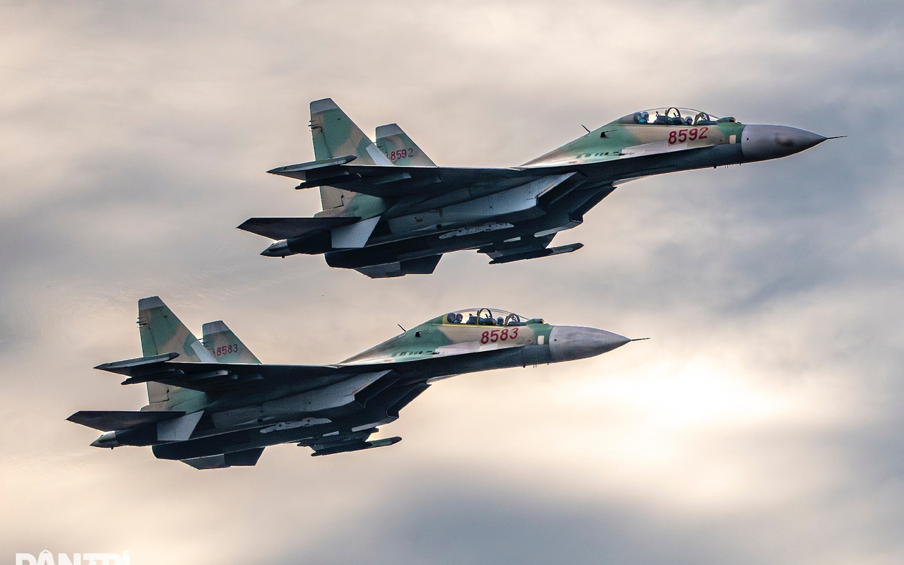Xem lễ Diễu binh ngày 2/9: Thời gian và địa điểm lý tưởng ngắm "Hổ mang chúa" Su-30MK2 trên bầu trời