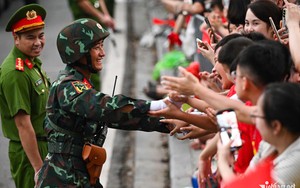 Sơ duyệt tối 27/8: 'Bí kíp' tìm nơi giao lưu, chụp ảnh kỷ niệm cùng các chiến sĩ