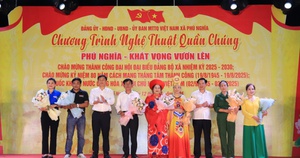 Phú Nghĩa: Chương trình nghệ thuật quần chúng minh chứng sinh động cho khối đại đoàn kết toàn dân, cho tinh thần đồng hành giữa Đảng, chính quyền và nhân dân