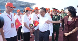 Đồng chí Trần Sỹ Thanh động viên khối diễu binh kỷ niệm A80