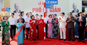 Hà Nội: Gắn biển tên phố Lê Giản và phố Bạch Thành Phong