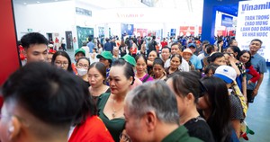 Ứng xử văn minh, giữ gìn vệ sinh khi tham gia Triển lãm "80 năm Hành trình Độc lập – Tự do – Hạnh phúc"