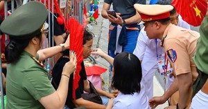 Xem Tổng duyệt diễu binh ngày 30/8: Gia đình có người già, trẻ nhỏ cần đọc ngay khuyến cáo này