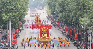 Hà Nội rực rỡ trong mùa thu lịch sử, sẵn sàng cho Đại lễ 80 năm Quốc khánh