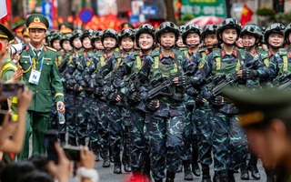 Ngắm những "bóng hồng" rạng rỡ tại lễ tổng duyệt A80