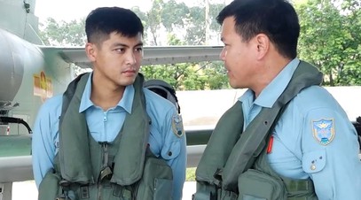 Gặp phi công trẻ điều khiển máy bay L-39NG lần đầu bay chào mừng Quốc khánh 2/9