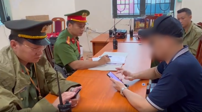 Công an xử phạt nhiều trường hợp "giữ chỗ" để cho thuê xem Sơ duyệt diễu binh tối 27/8