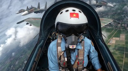 Su-30MK2 đầy uy lực xuất kích chuẩn bị ngày Đại lễ