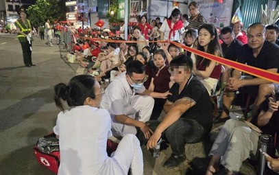 Trợ giúp nhiều trường hợp gặp vấn đề sức khỏe trong hợp luyện diễu binh, diễu hành