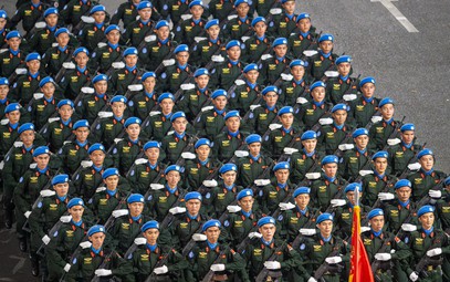 Trọn bộ cẩm nang hướng dẫn chi tiết để nhân dân có buổi đi xem Sơ duyệt diễu binh tối 27/8 thành công nhất