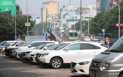 Đề nghị trông xe miễn phí cho người dân đi xem diễu binh, diễu hành