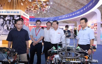 Không gian ấn tượng của triển lãm 80 năm thành tựu ngành Giáo dục