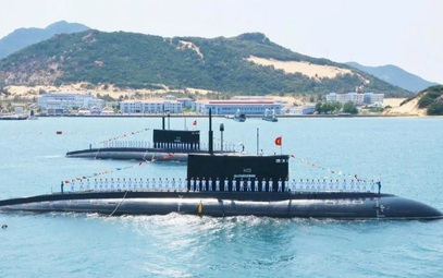 23 tàu và 4 máy bay hợp luyện diễu binh trên biển