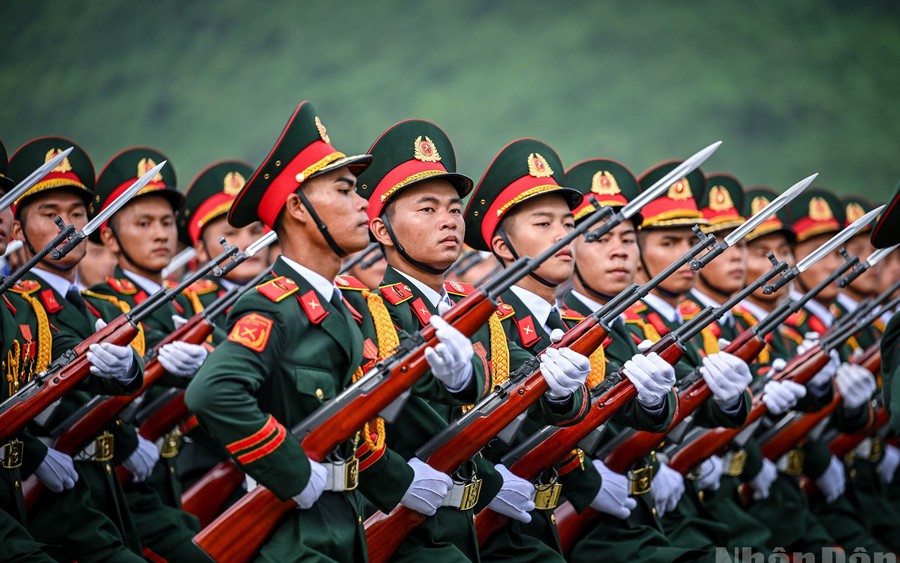 [Ảnh] Hình ảnh các chiến sĩ trong buổi tổng hợp luyện diễu binh, diễu hành lần hai sự kiện A80